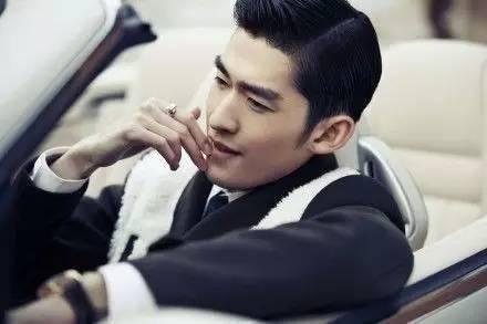 辉叔爆料张翰视频大全,张翰视频大全背后的故事与真相  第3张