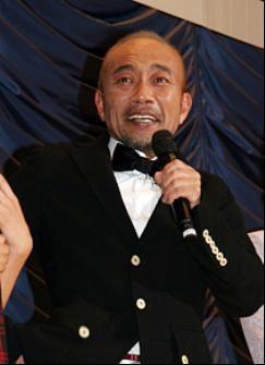 《完全饲育》在线观看,揭秘动物世界中的生存智慧与人类关爱  第3张